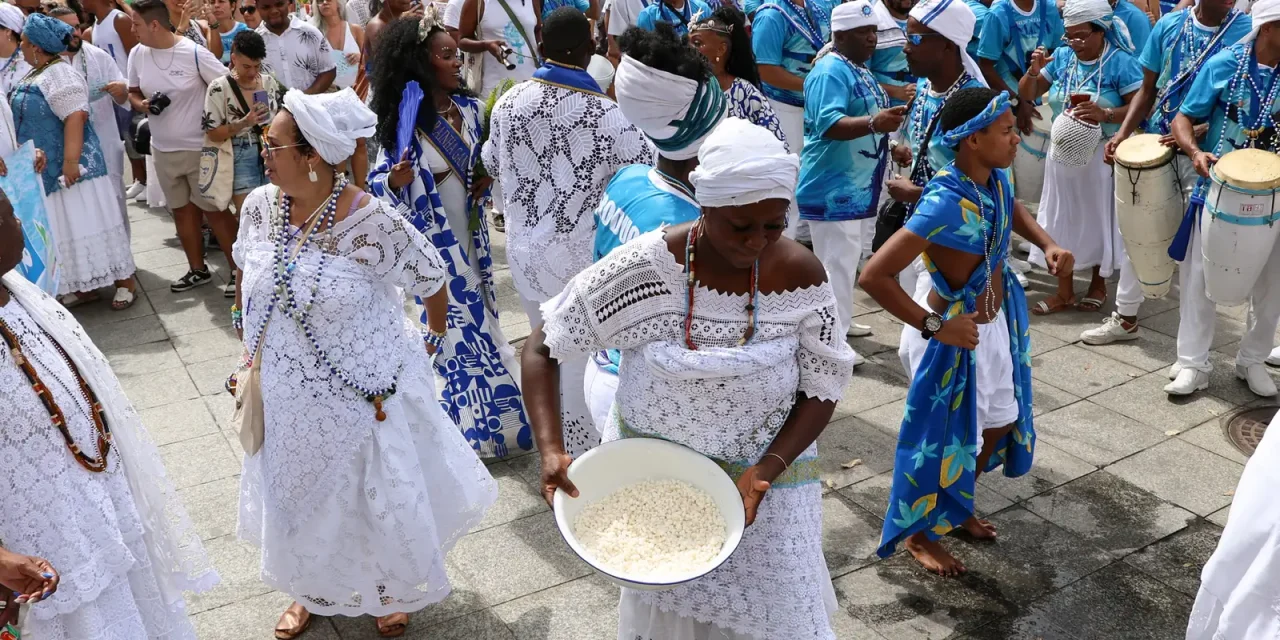 fortaleza-celebra-dia-de-iemanja-com-festejos-pela-cidade