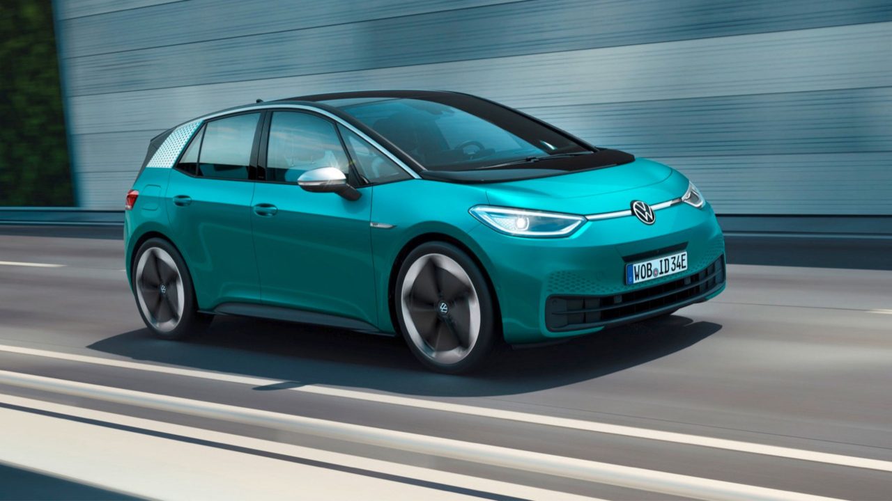 voce-pagaria?-volkswagen-cobra-para-liberar-potencia-de-carros-eletricos