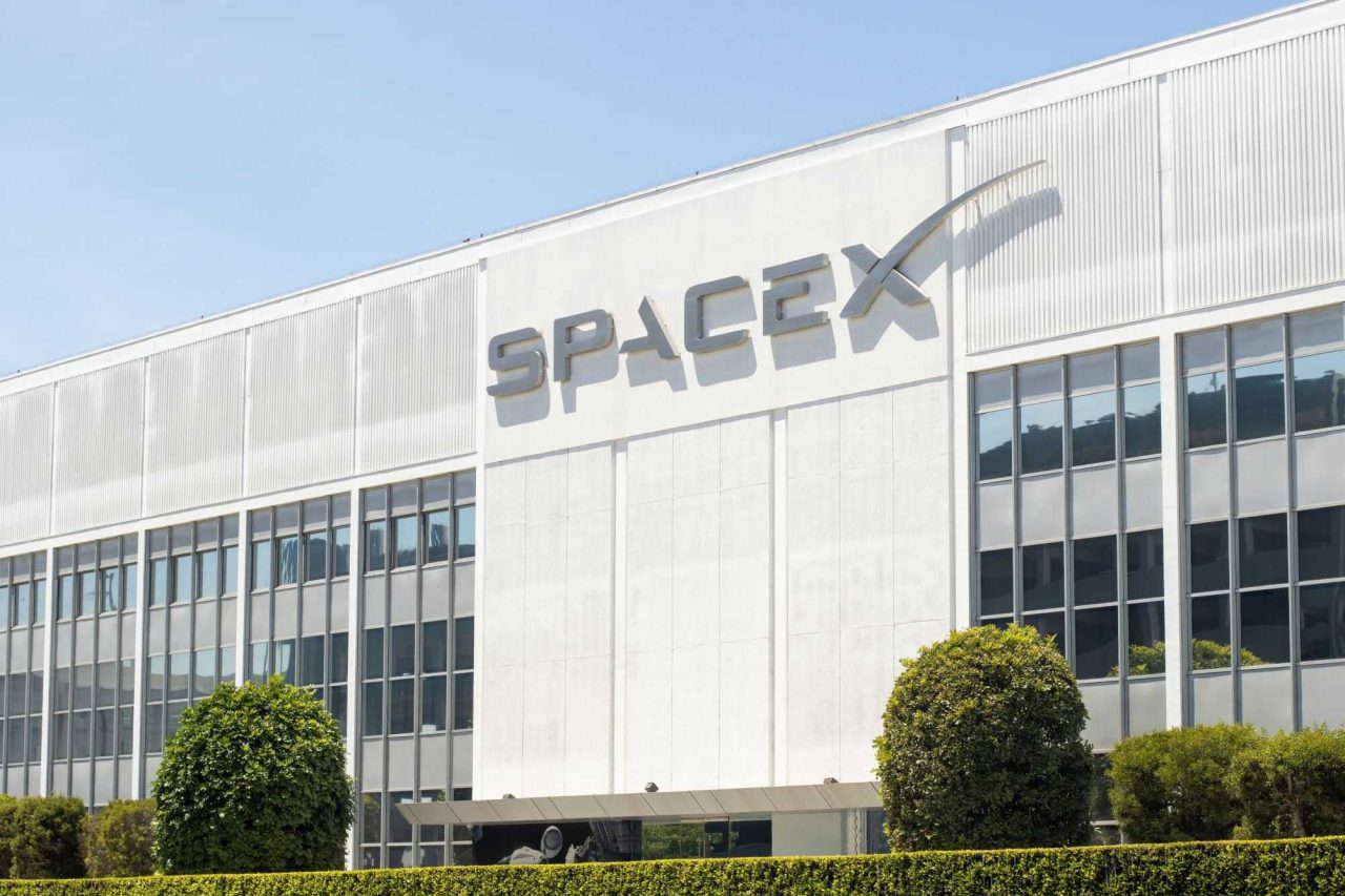 spacex-leva-bilhoes-em-contratos-federais,-mas-quase-nao-paga-impostos