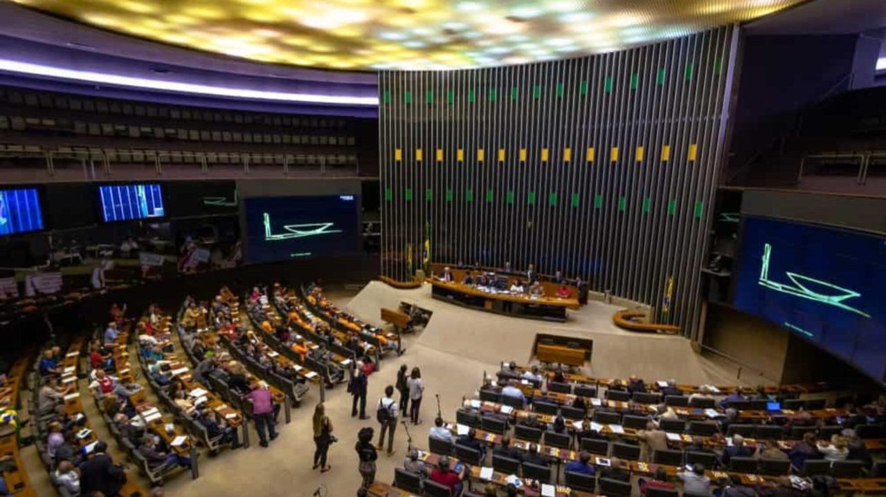 camara-pode-votar-pl-da-adultizacao-nas-redes-sociais-nesta-quarta