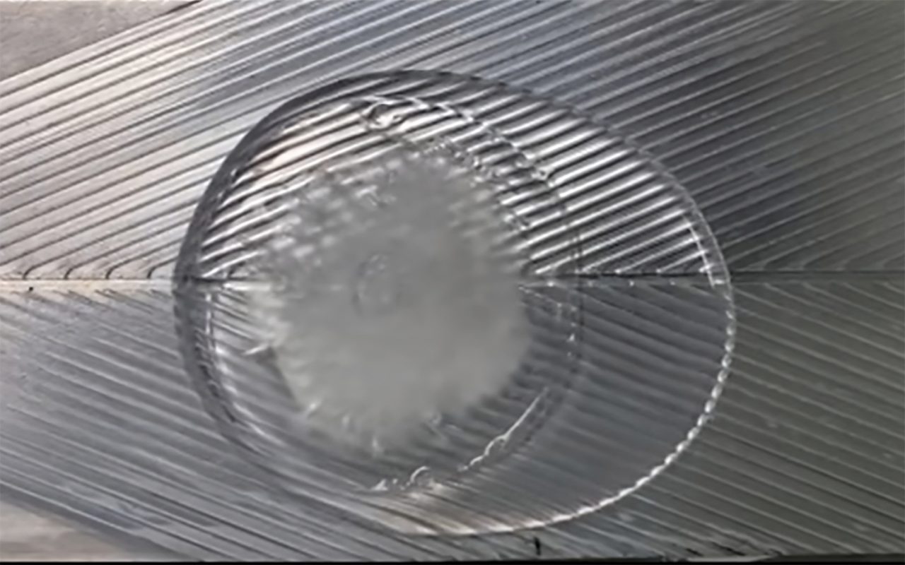 pedras-deslizantes-inspiram-criacao-de-gelo-que-se-move-sozinho