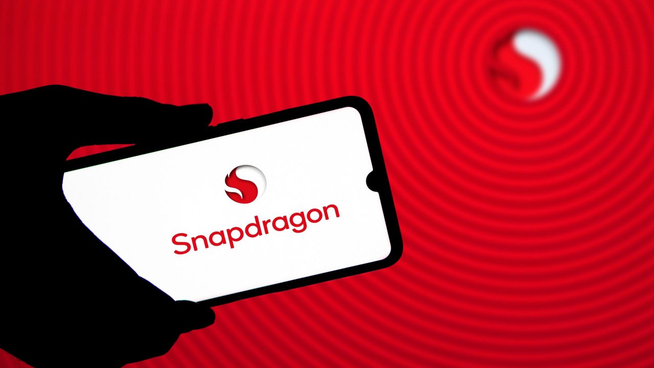snapdragon-7s-gen-4:-novo-chip-pode-levar-telas-premium-a-celulares-mais-baratos