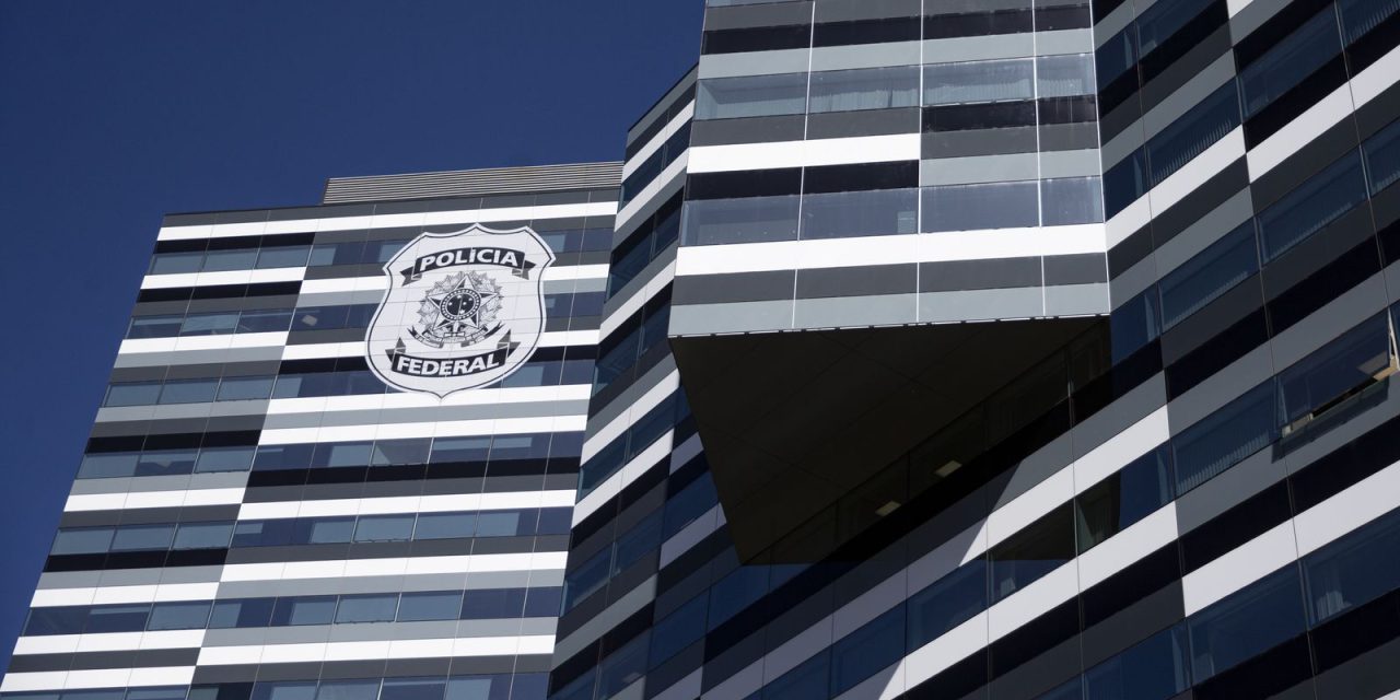 pf-diz-que-bolsonaro-burlou-stf-e-encaminhou-300-videos-pelo-whatsapp 