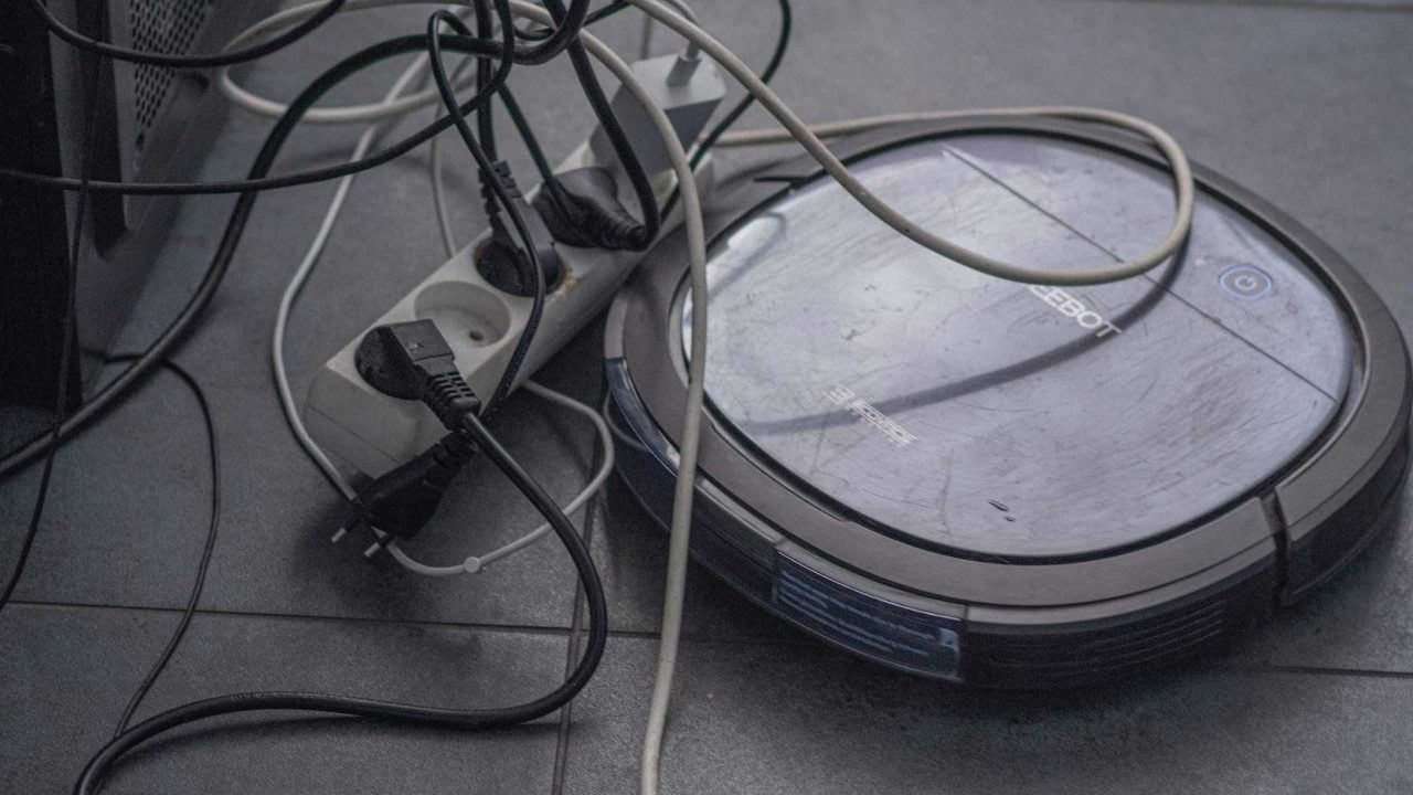 5-habitos-perigosos-ao-usar-extensao-eletrica-(e-como-evitar-riscos-em-casa)