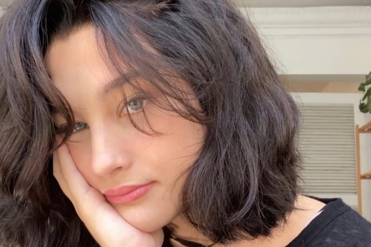 atriz-bia-lomelino,-conhecida-pelo-teatro-musical,-morre-aos-25-anos