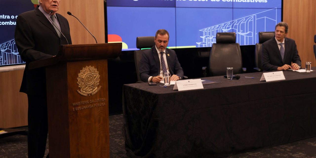 operacoes-contra-crime-no-setor-de-combustiveis-bloquearam-r$-3,2-bi