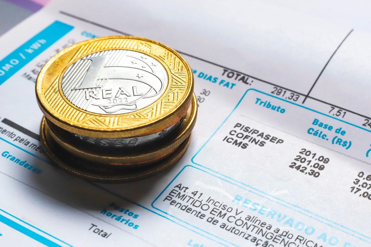 aneel-mantem-cobranca-extra-na-conta-de-luz-para-setembro