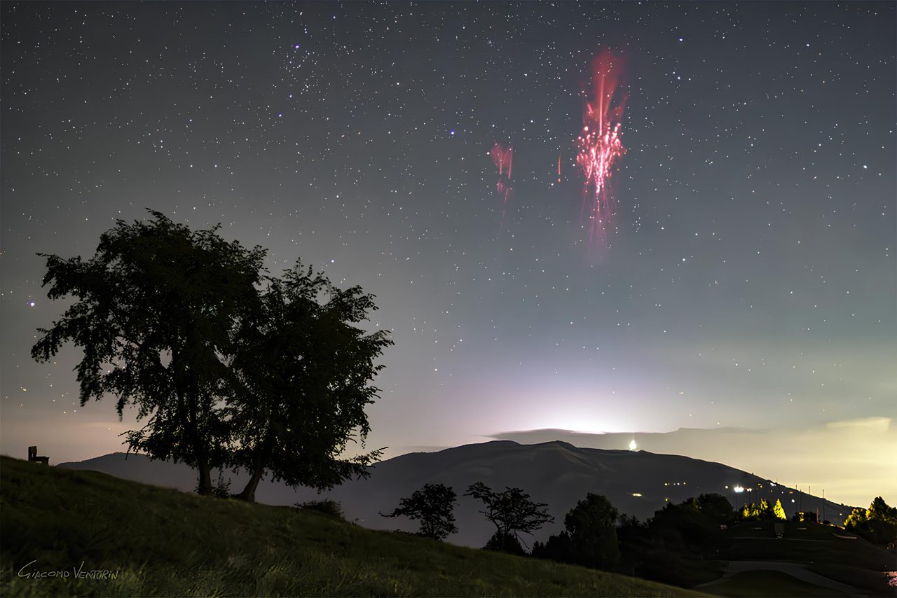 “duende-vermelho”-e-fotografado-no-ceu-da-europa