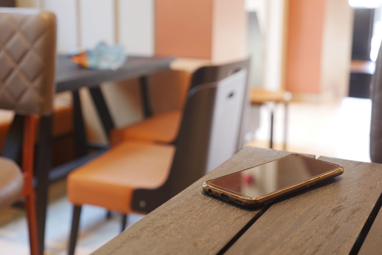 ficar-longe-do-celular-provoca-alteracoes-no-cerebro,-revela-estudo