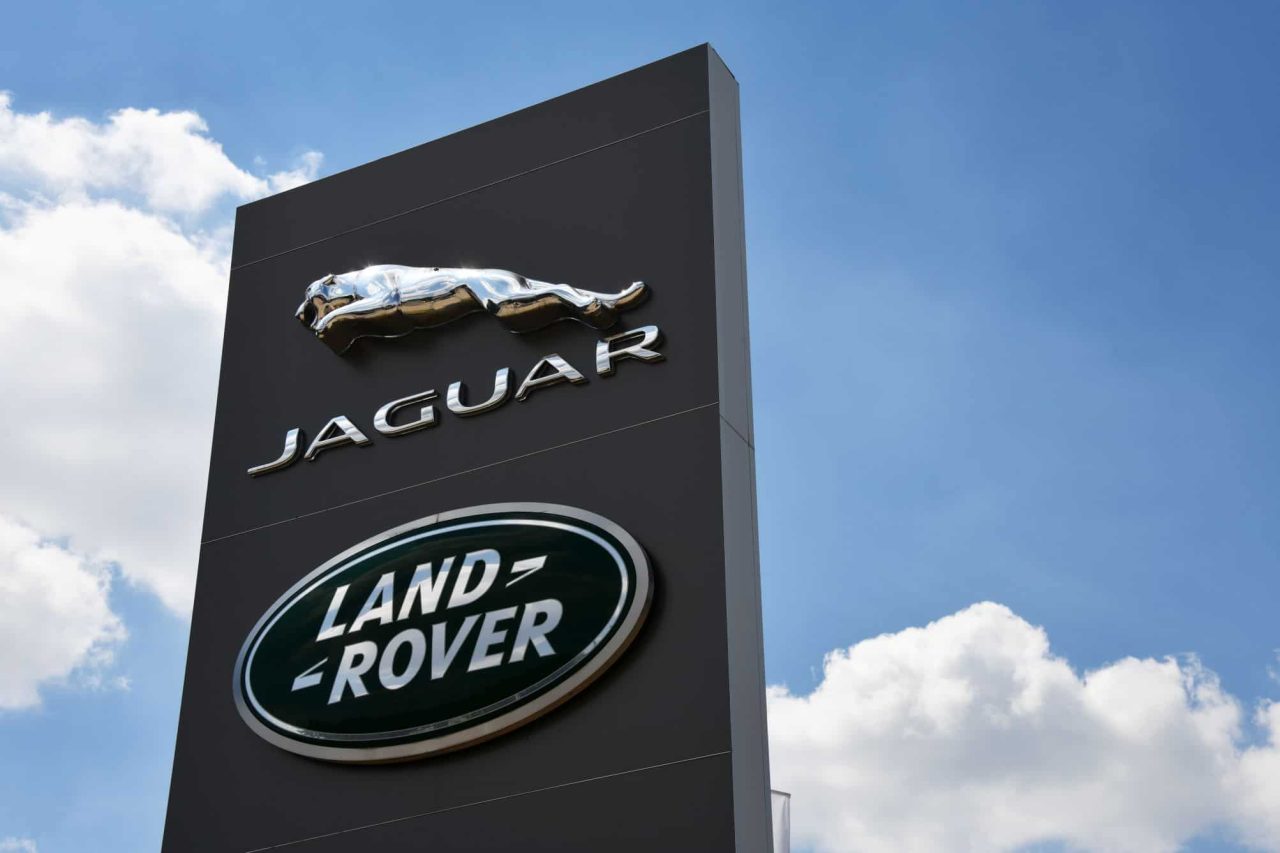hackers-adolescentes-paralisam-producao-da-jaguar-land-rover