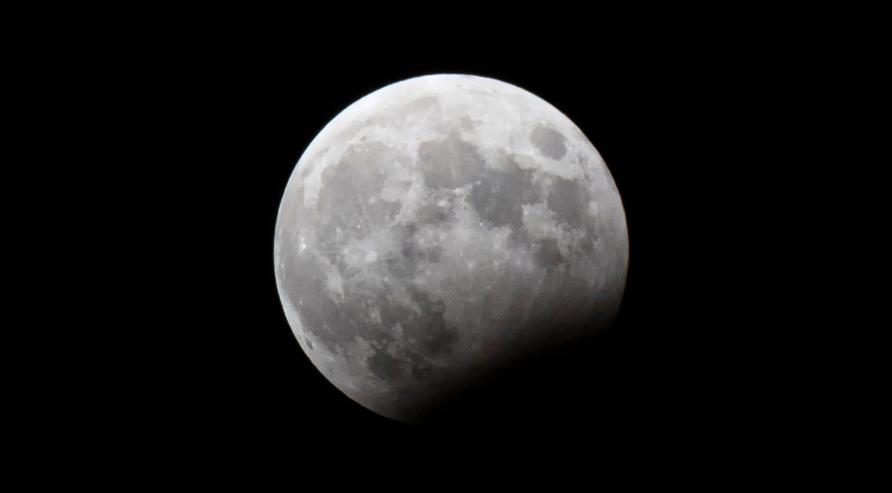 olhar-espacial:-desvendando-os-misterios-do-eclipses-lunares