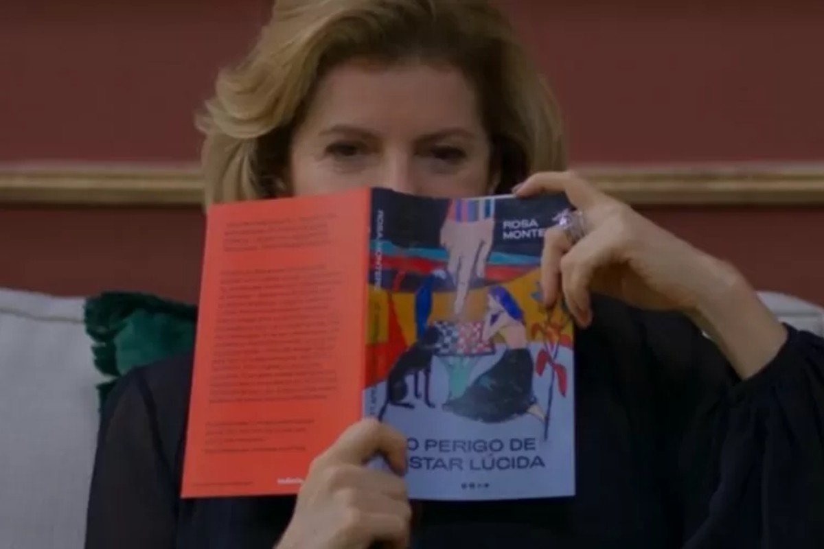 sobre-o-que-e-livro-lido-por-odete-roitman-em-vale-tudo-que viralizou