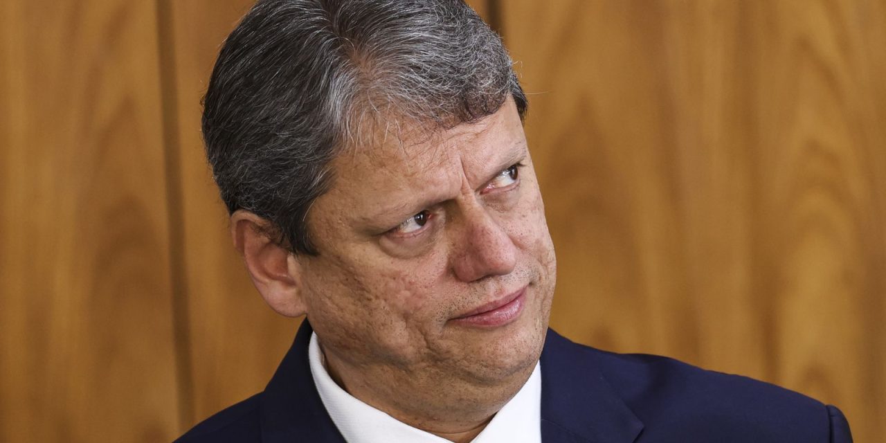 deputado-pede-inquerito-contra-tarcisio-apos-falas-contra-stf