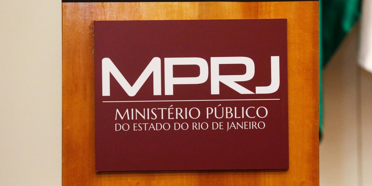 policiais-ligados-a-milicia-sao-acusados-da-morte-de-vereador-no-rio