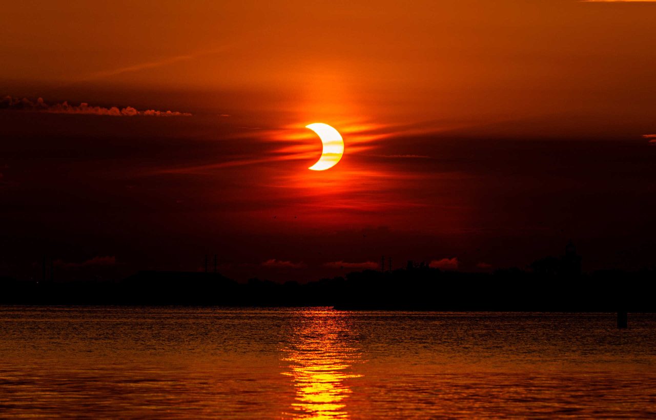 eclipse-solar-de-setembro:-quais-as-diferencas-entre-este-e-o-de-marco