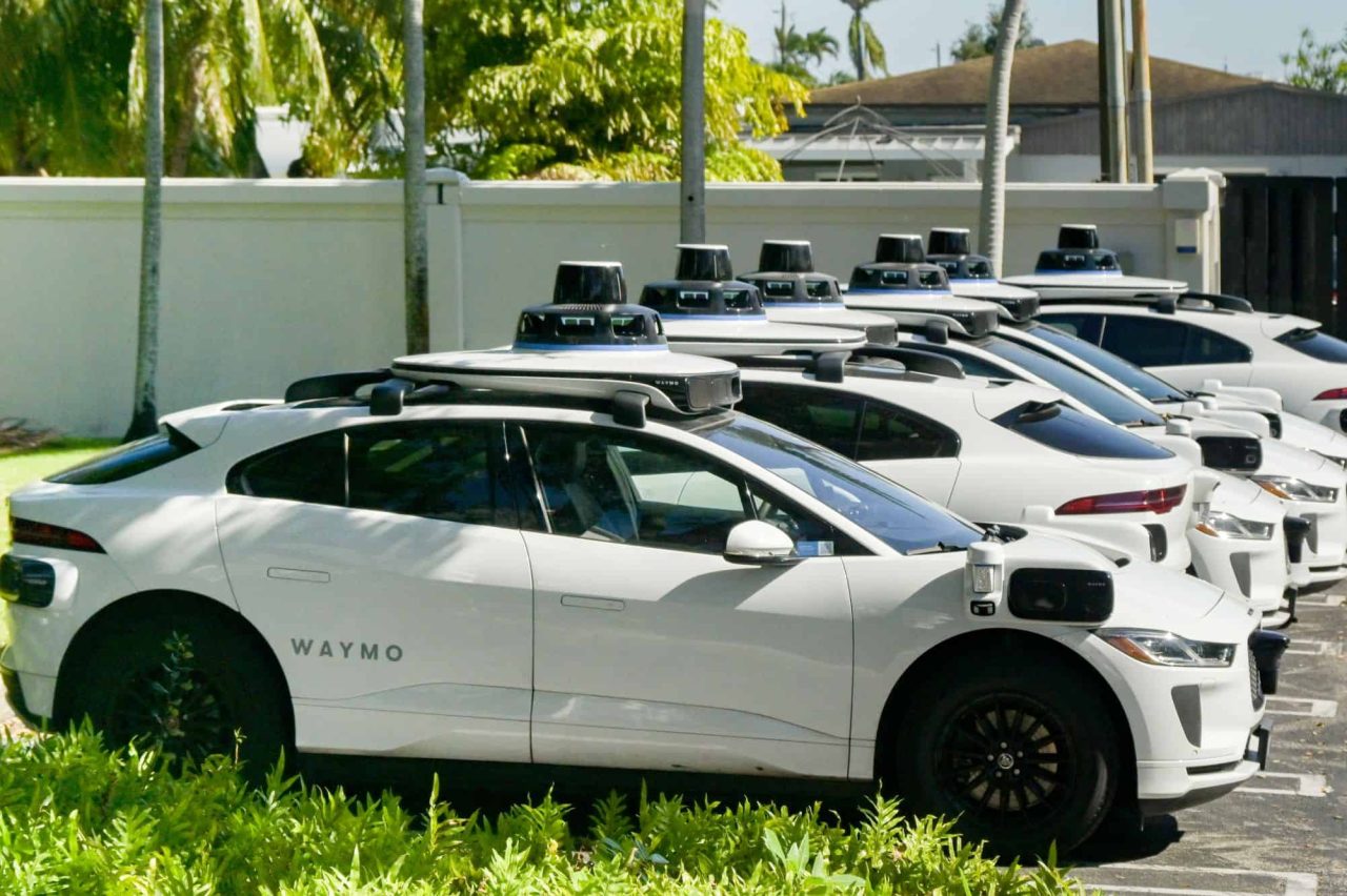 waymo-vai-testar-robotaxis-no-aeroporto-de-sao-francisco