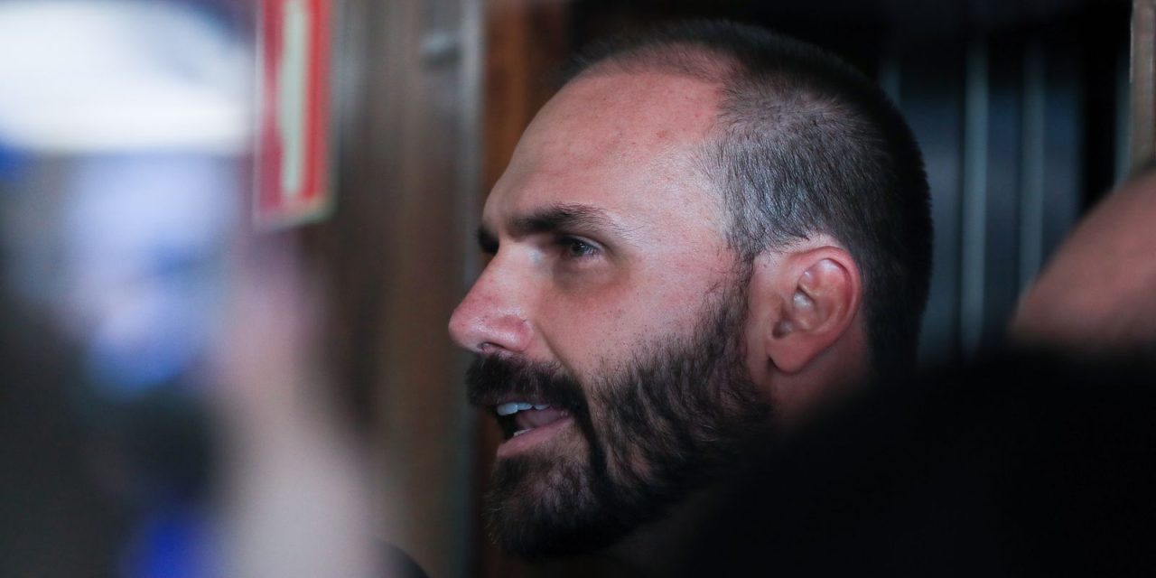 pl-oficializa-eduardo-bolsonaro-como-lider-da-minoria-na-camara