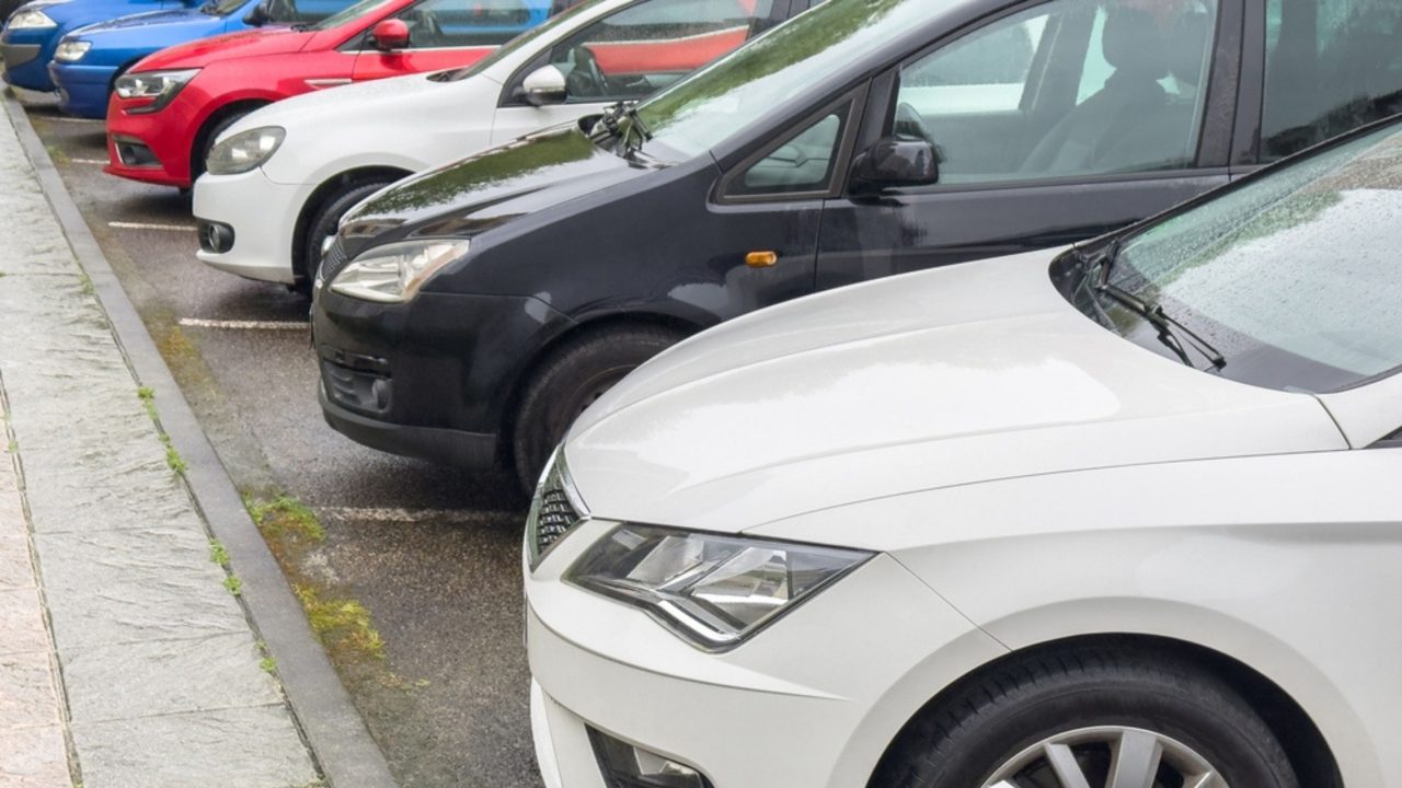 8-carros-usados-para-comprar-pelo-valor-do-iphone-17