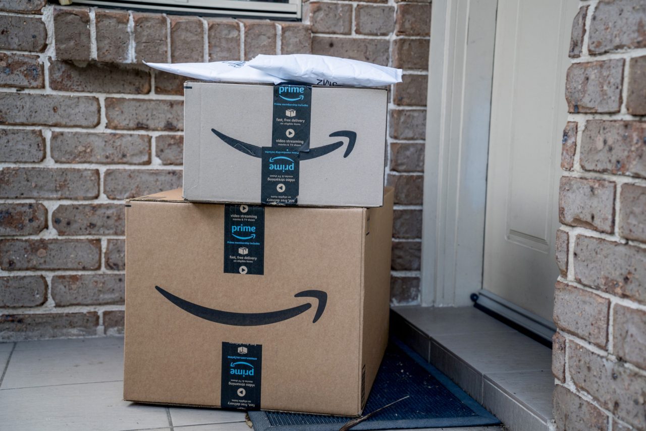 amazon-lanca-agente-de-ia-para-automatizar-tarefas-de-vendedores