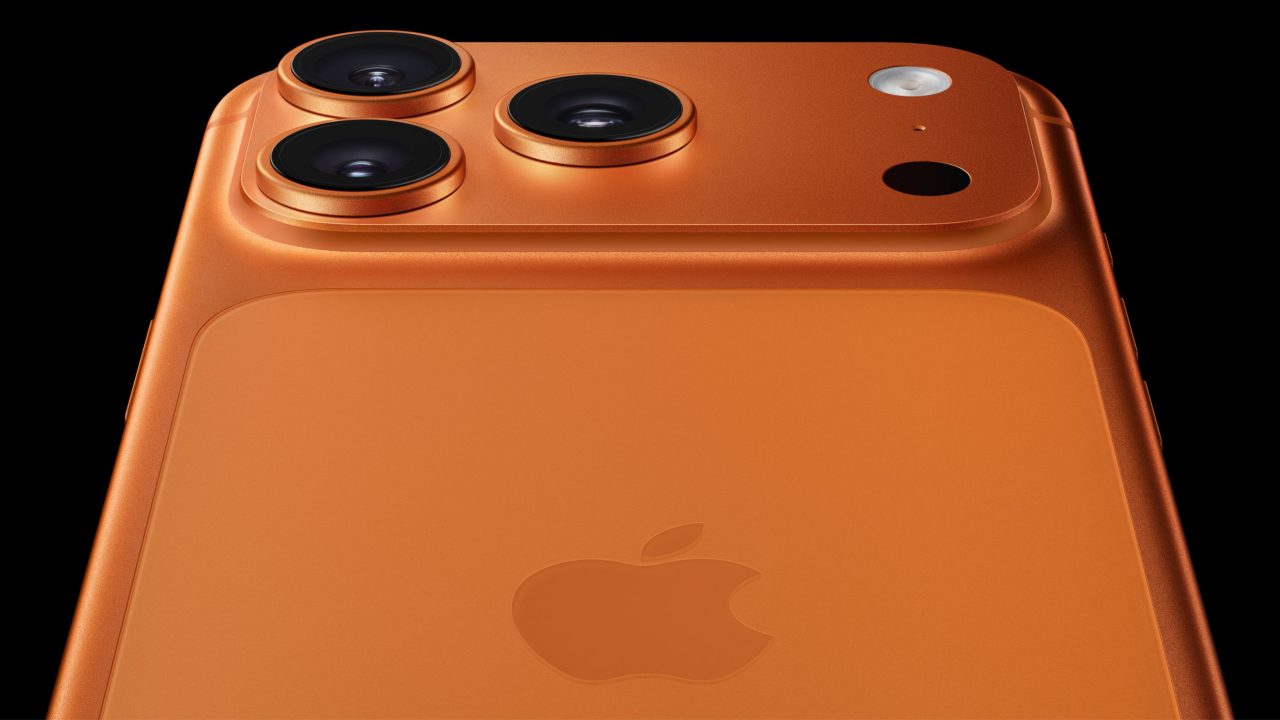 corrida-por-memoria-e-nova-cor:-como-foi-a-estreia-do-iphone-17-no-brasil