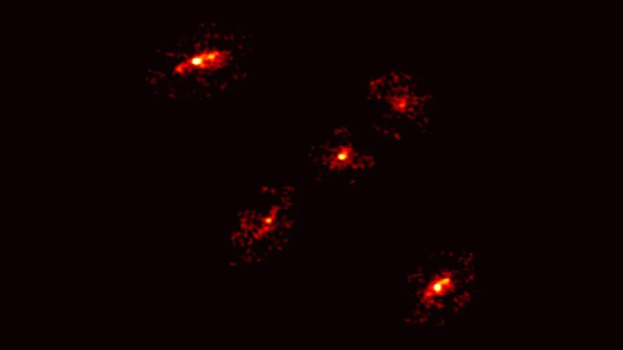 materia-escura:-cruz-de-einstein-permite-estudar-o-invisivel-no-espaco