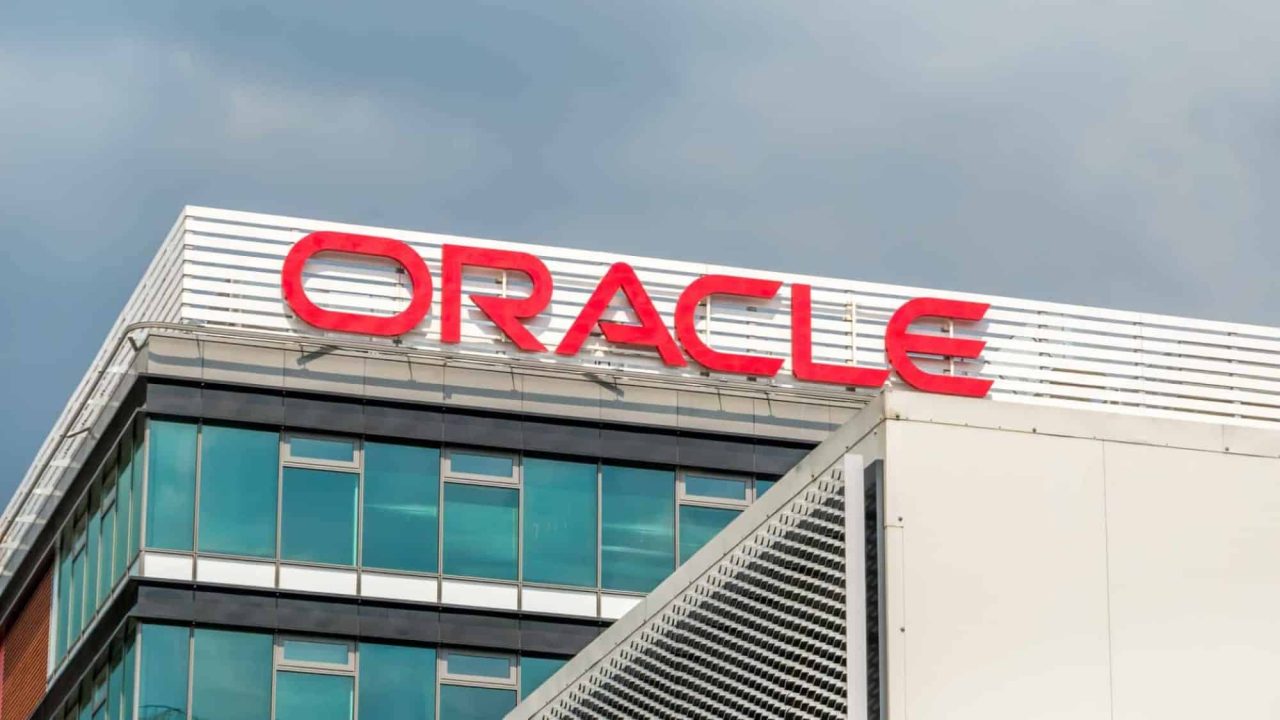 oracle-negocia-contrato-bilionario-de-nuvem-com-a-meta