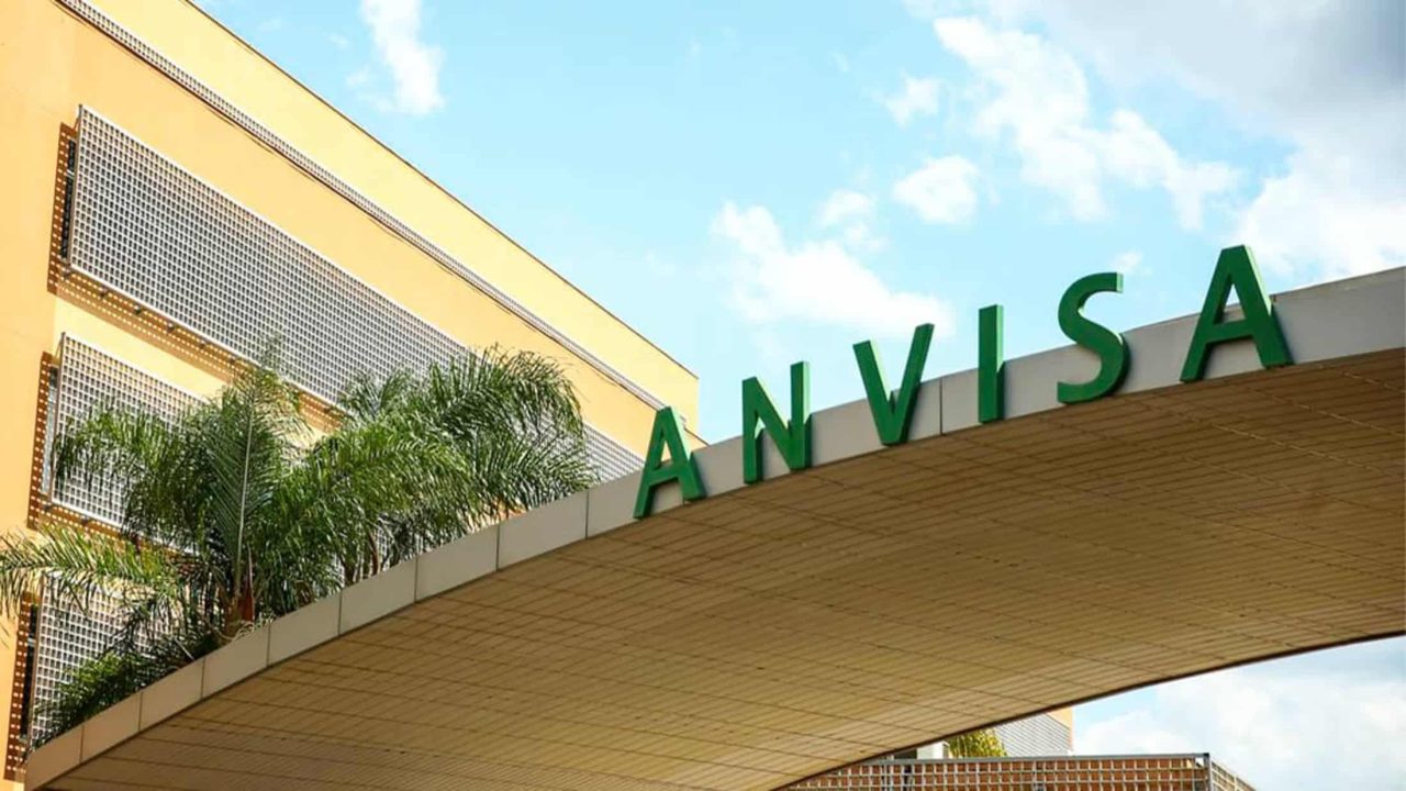 anvisa-manda-recolher-remedio-por-possivel-presenca-de-cacos-de-vidro