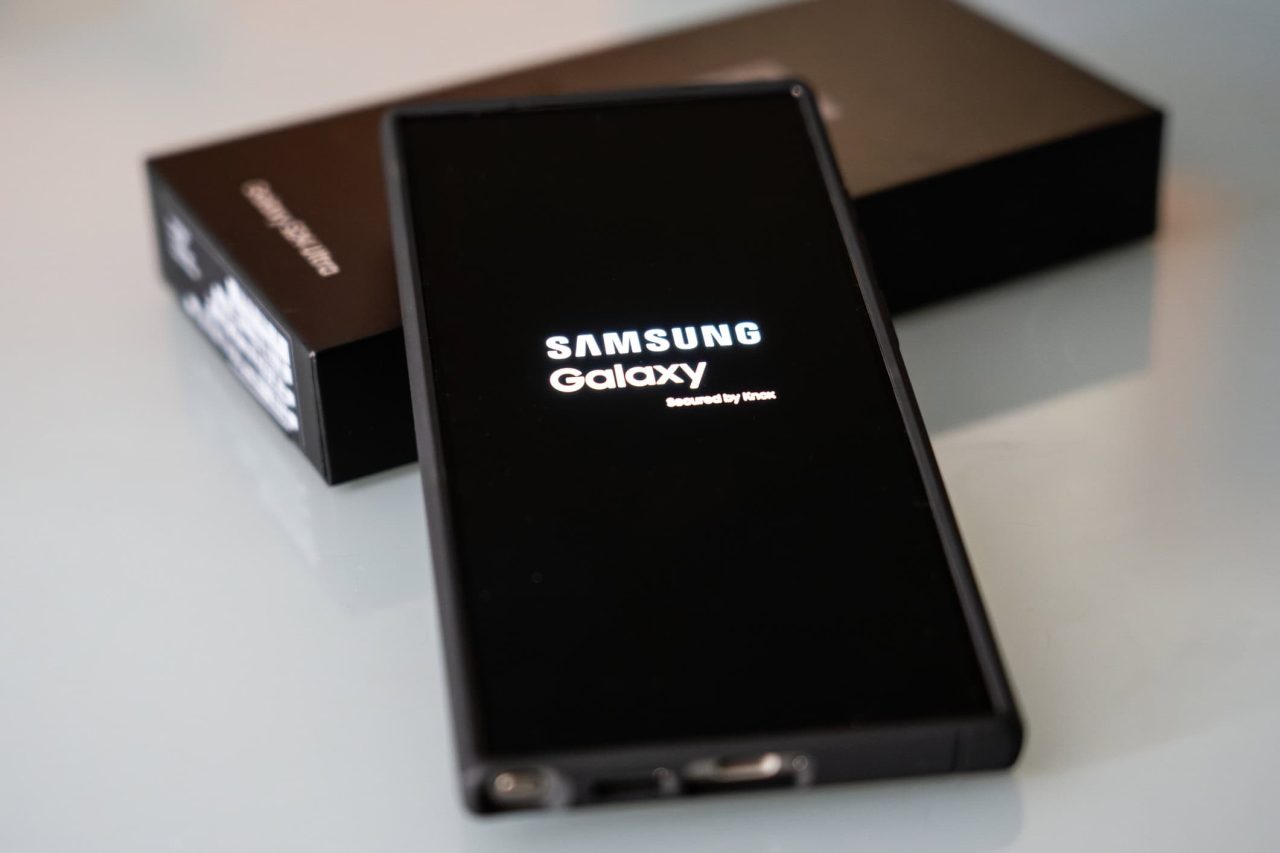 samsung-testa-one-ui-8.5-de-android-16-com-mudancas-que-lembram-o-ios-26