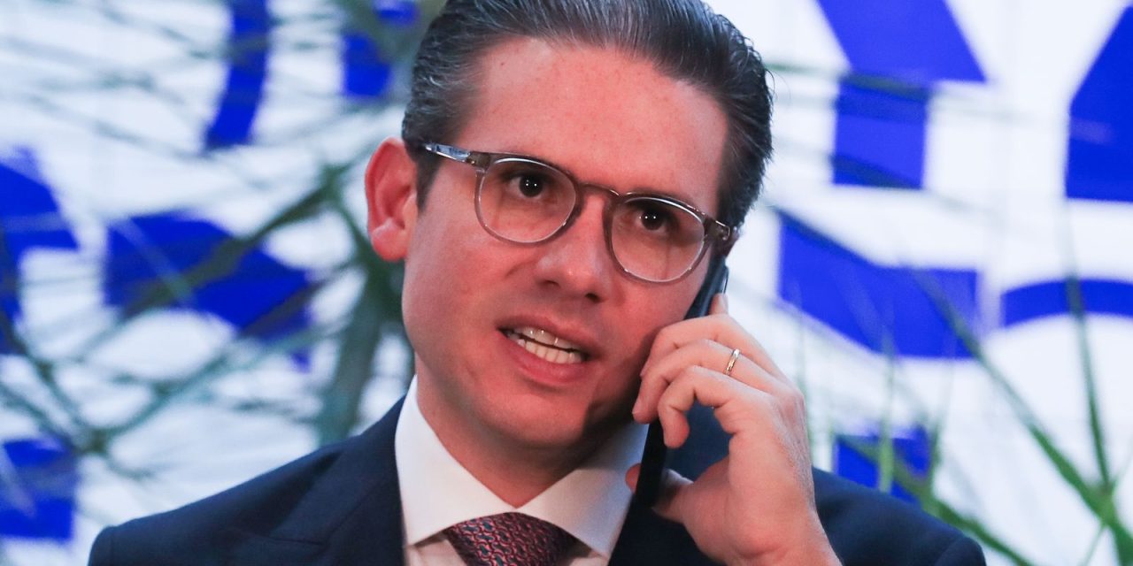 motta: decisao-que-barrou eduardo-bolsonaro-em-lideranca-foi-tecnica