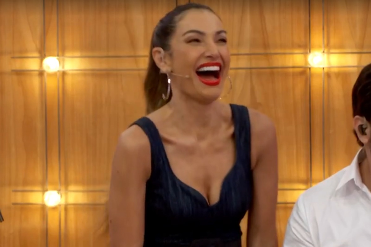 homem-surpreende-patricia-poeta-ao-fazer-pedido-de-casamento-ao-vivo