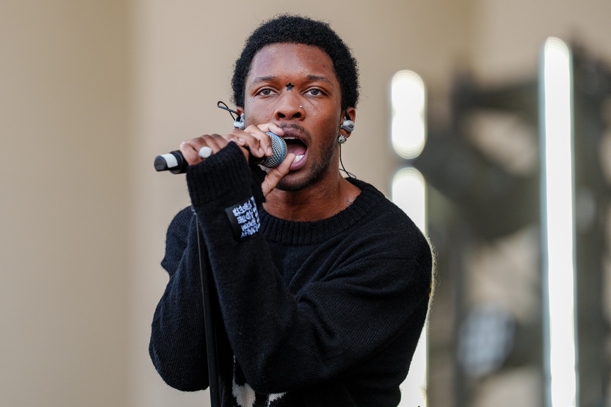 show-de-d4vd-no-lollapalooza-e-cancelado-apos-morte-de-jovem:-entenda