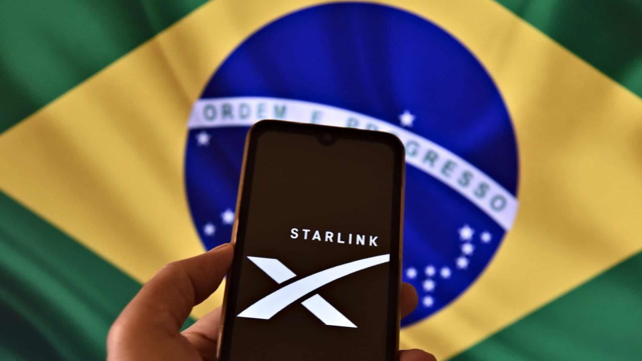 seu-direito-digital:-starlink,-de-elon-musk,-podera-oferecer-internet-para-celulares-no-brasil?