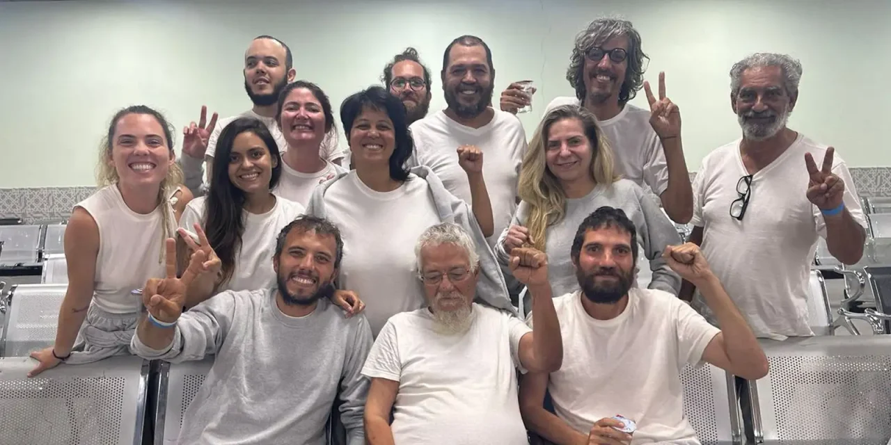 brasileiros-da-flotilha-global-sumud-sao-libertados-na-jordania