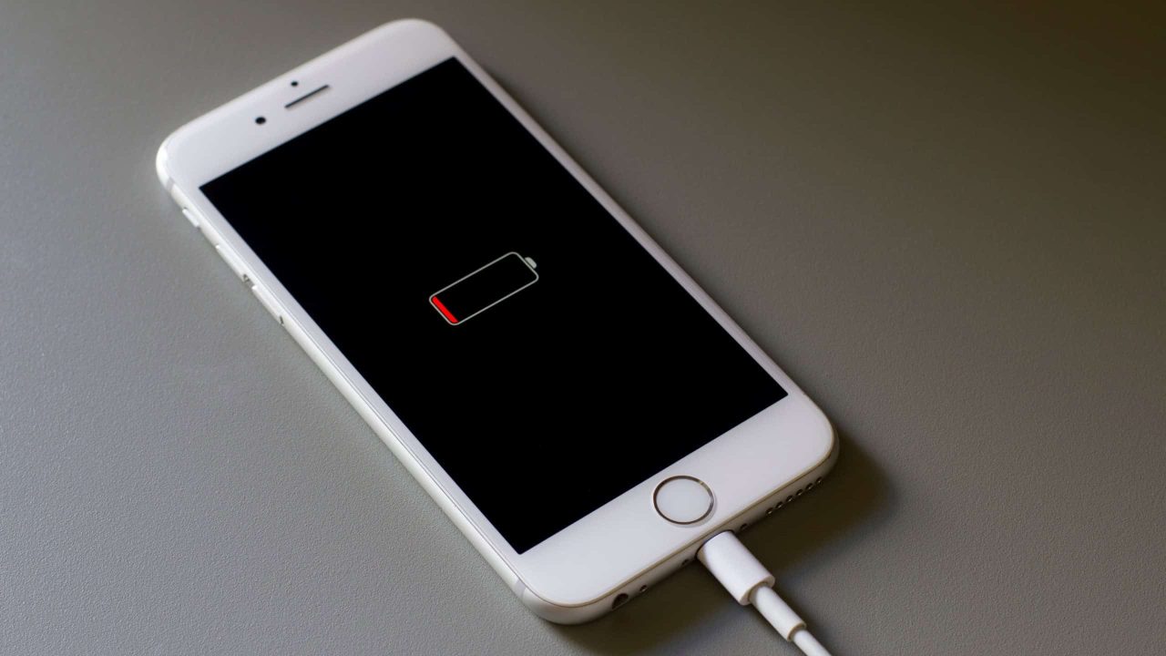 por-que-o-celular-fica-lento-quando-a-bateria-esta-fraca?