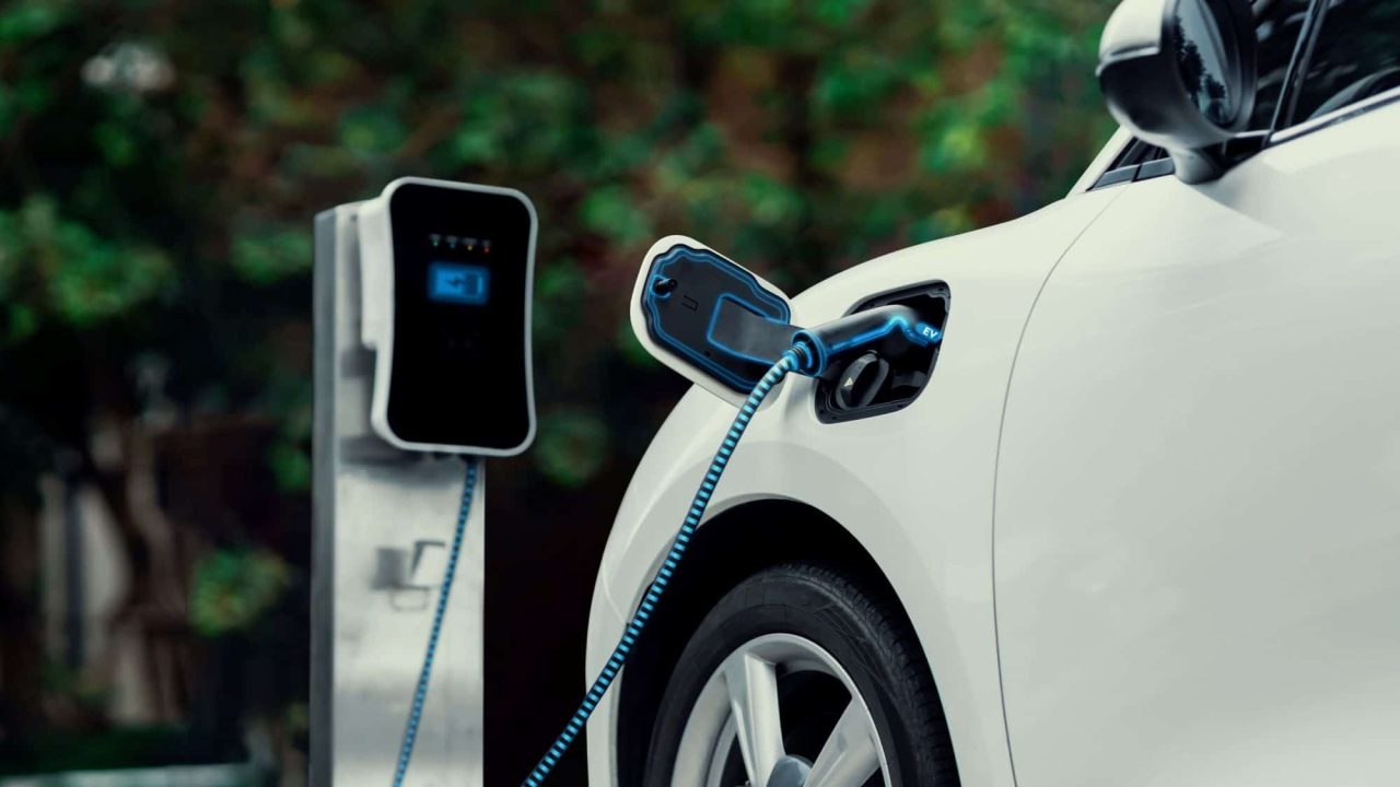ha-um-pais-prestes-a-vender-apenas-carros-100%-eletricos