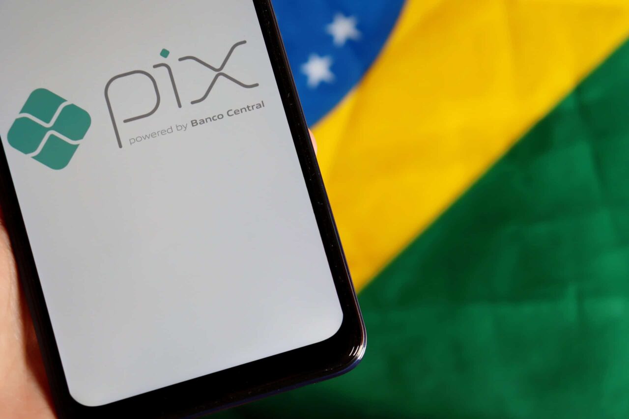 pix-no-whatsapp-e-ia-colocam-o-brasil-em-posicao-de-lideranca-em-financas