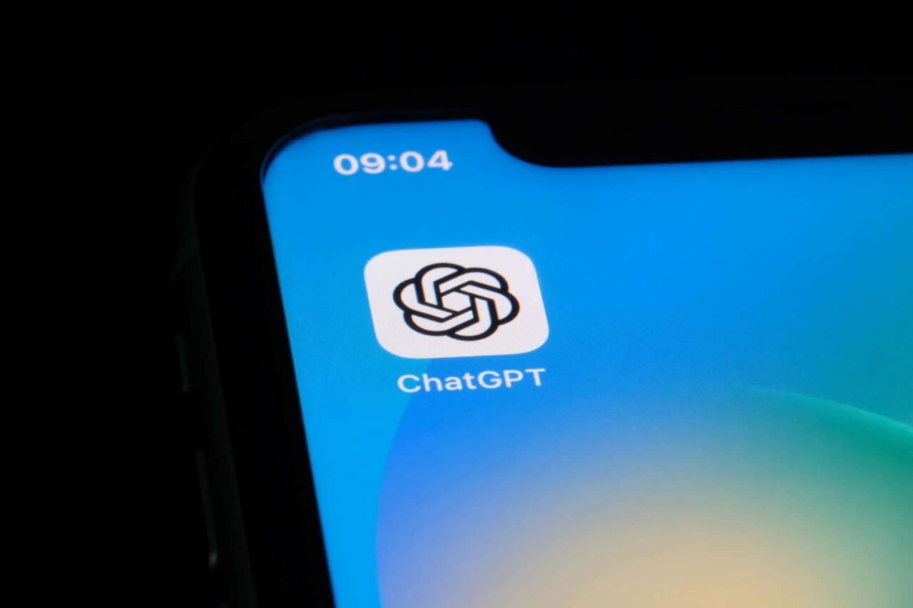 fim-de-uma-parceria:-chatgpt-deixara-de-funcionar-no-whatsapp