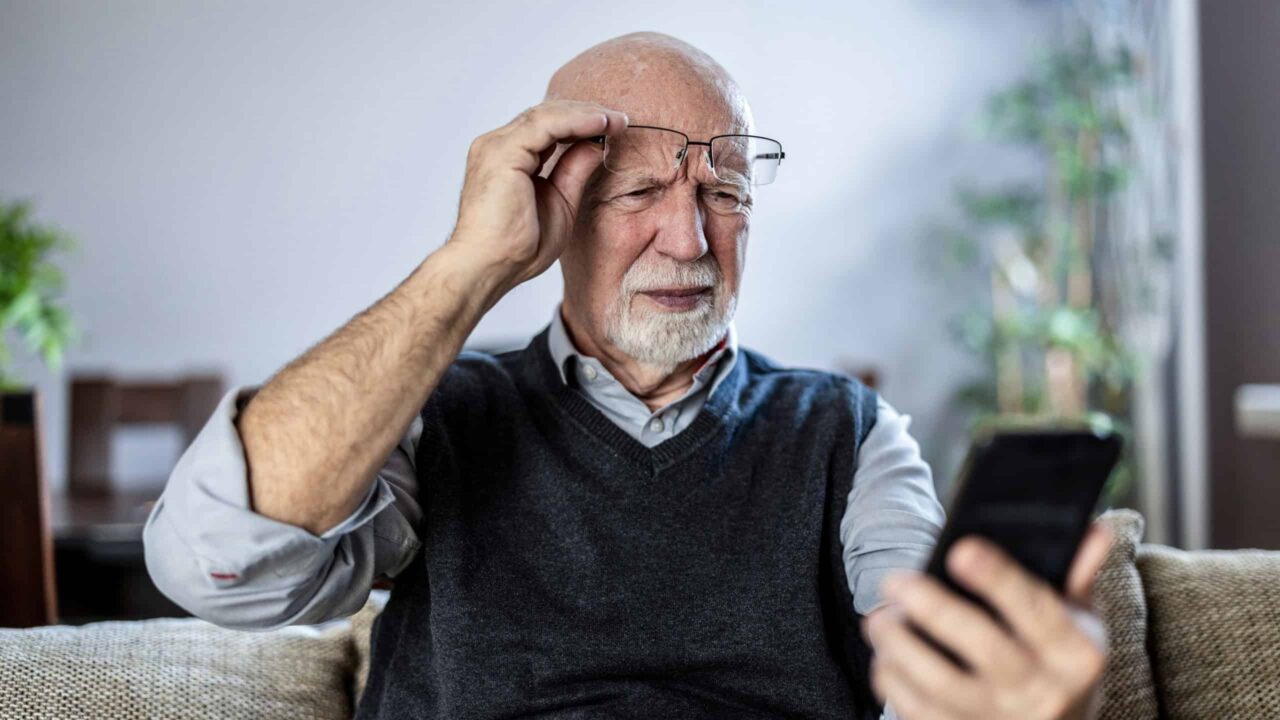 6-coisas-que-seus-pais-ou-avos-faz-no-whatsapp-(e-voce-vai-se-identificar!)