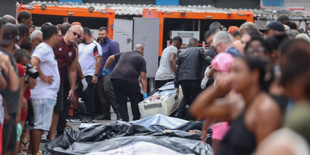 moradores-retiram-cerca-de-60-corpos-em-area-de-mata-apos-operacao