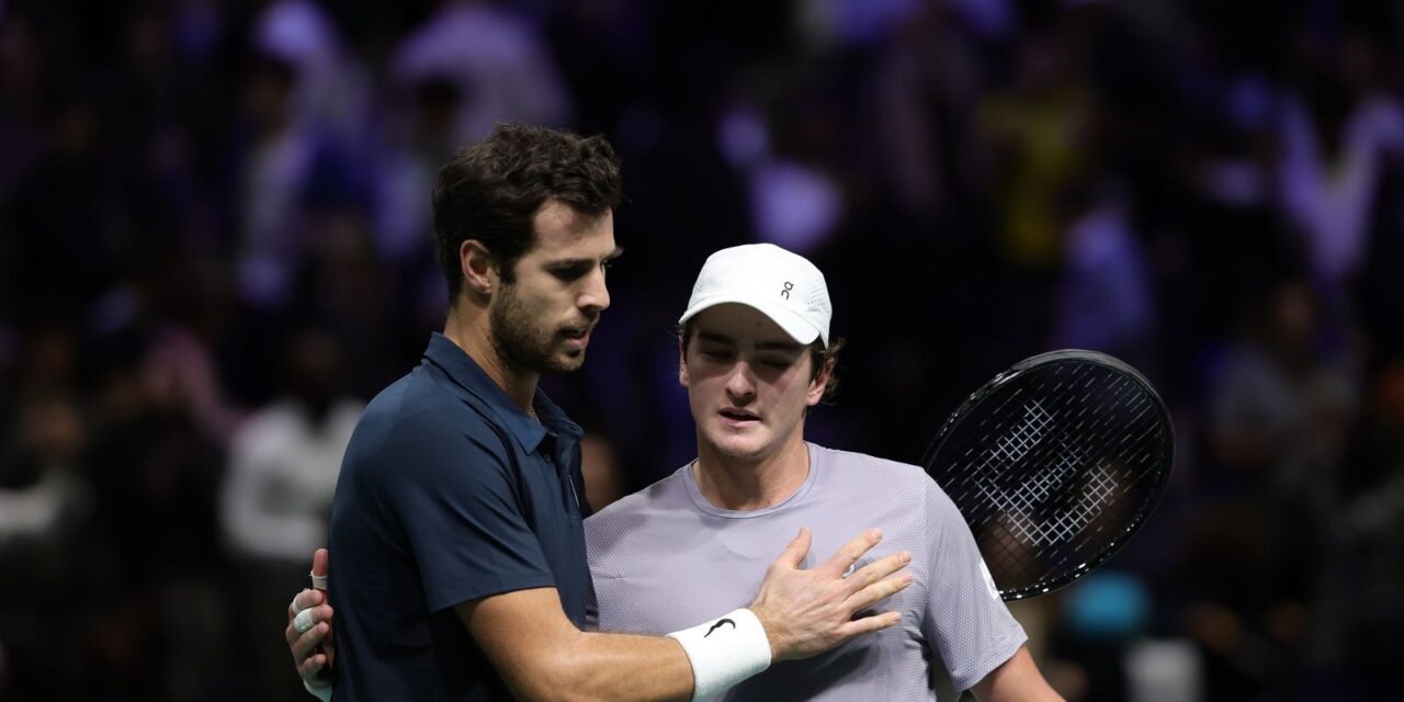 joao-fonseca-batalha-em-quadra,-mas-da-adeus-ao-masters-1000-de-paris