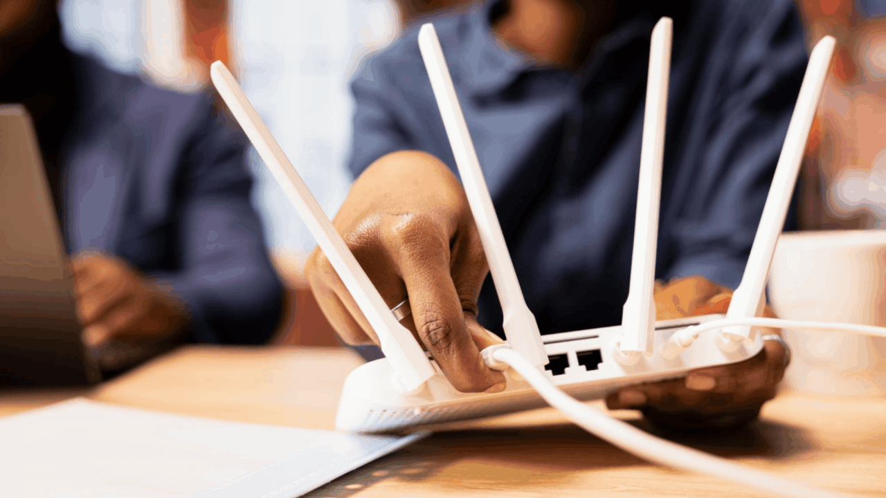 anatel:-milhares-de-provedoras-de-internet-fixa-se-tornam-clandestinas-hoje