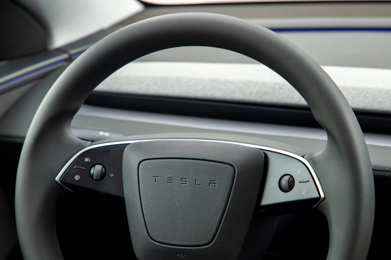 tesla-enfrenta-novo-processo-judicial-por-morte-em-acidente-com-model-s