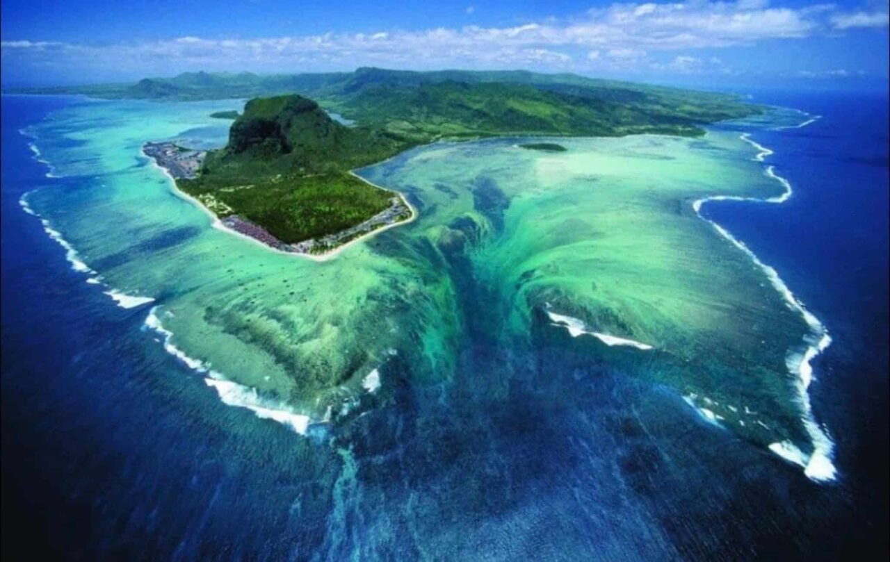 maior-cachoeira-do-mundo-fica-debaixo-d’agua;-saiba-como-e-possivel