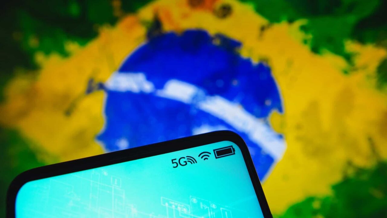 brasil-deve-fechar-acordo-com-concorrente-da-starlink