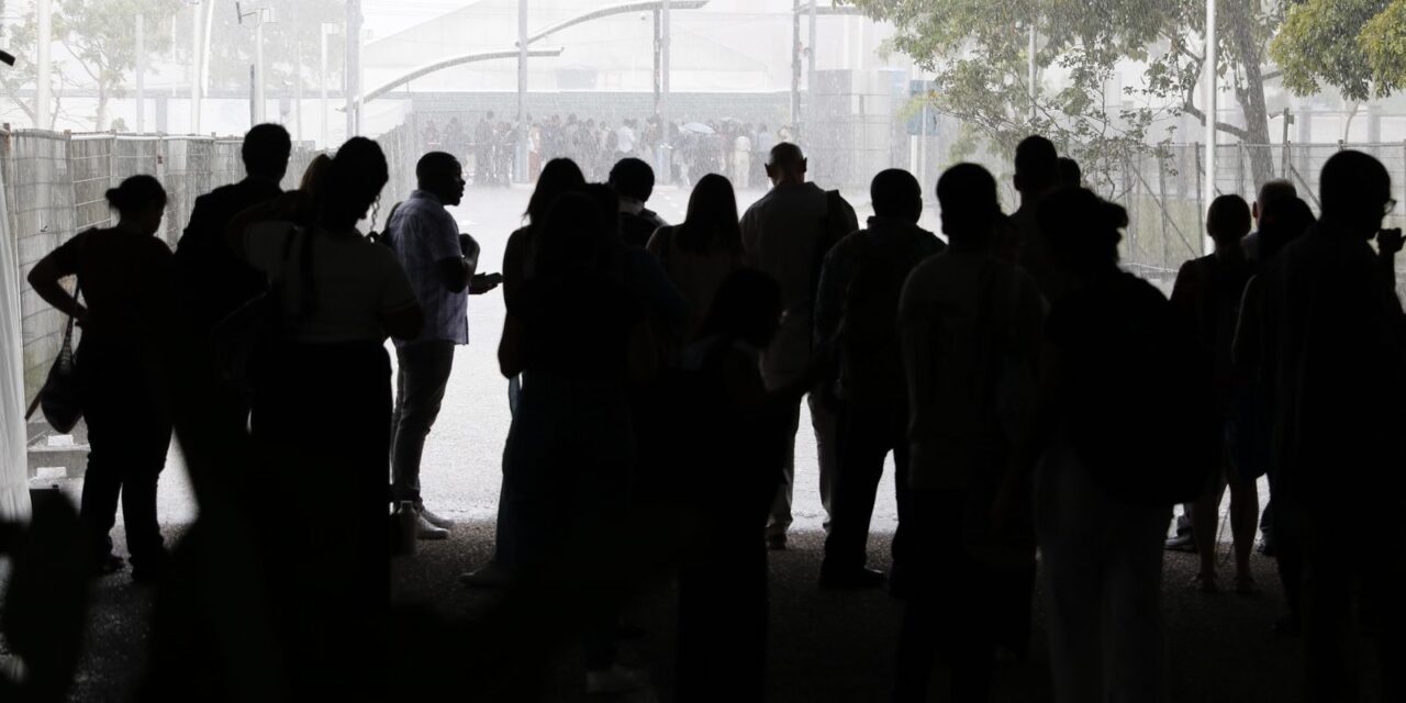adolescentes-brasileiros-participam-das-discussoes-da-cop30