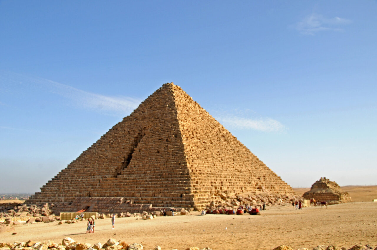 piramide-no-egito-pode-ter-entrada-secreta-escondida