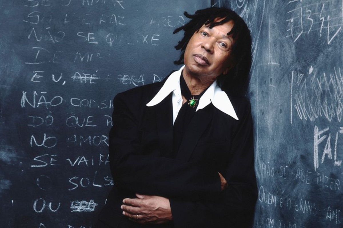 djavan-celebra-o-amor-em-novo-album,-improviso:-“o-amor-move-o-mundo”