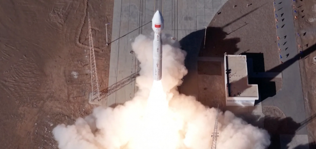 china-quebra-recorde-de-lancamentos-espaciais-com-72-missoes-em-2025