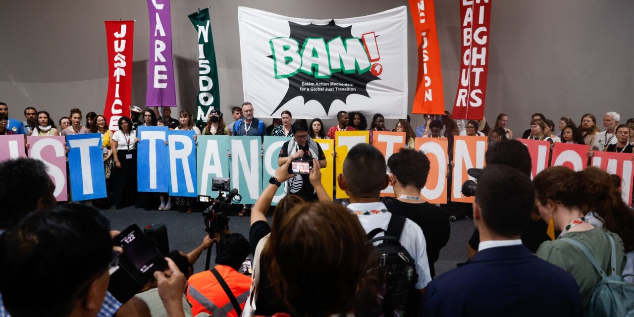 ativistas-protestam-por-transicao-justa-e-financiamento-climatico