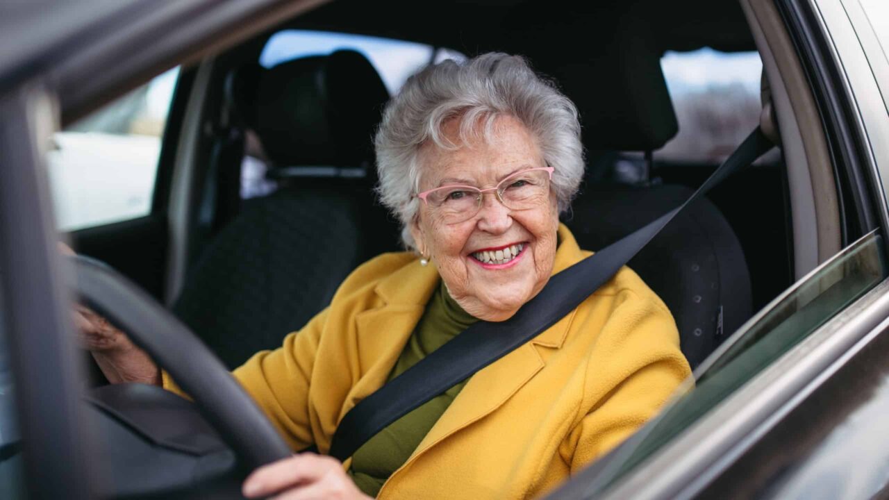 idoso-tem-desconto-no-pedagio-ou-esta-isento-de-cobranca?